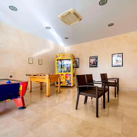 Villa Maria 2 Bed With Jacuzzi Costa Adeje (Tenerife)